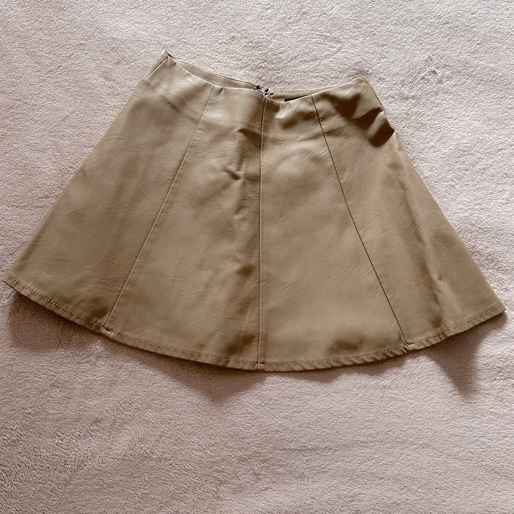 Forever21 Faux Leather Tan Skirt - Size Small - Picture 1 of 6